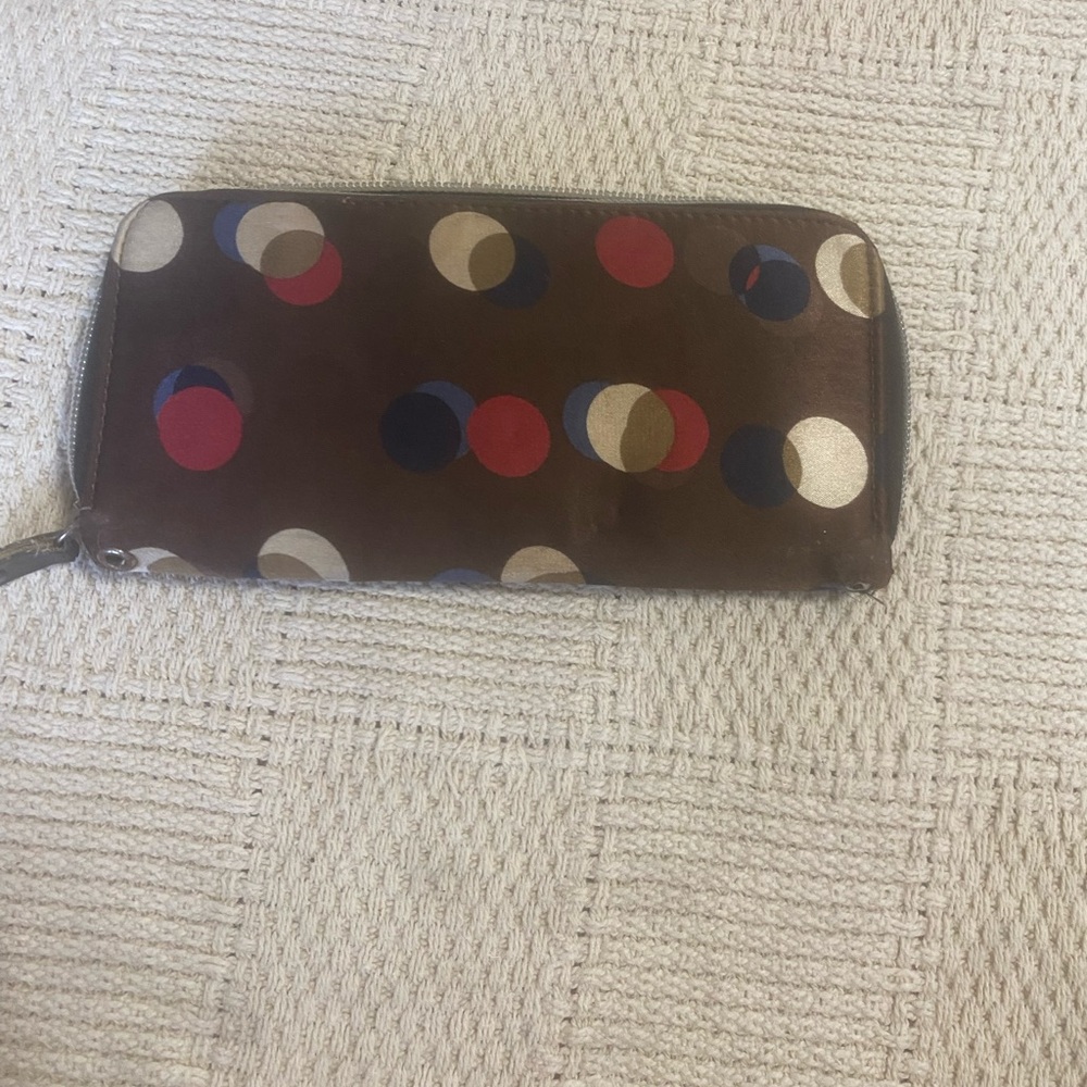 Polka dot wallet